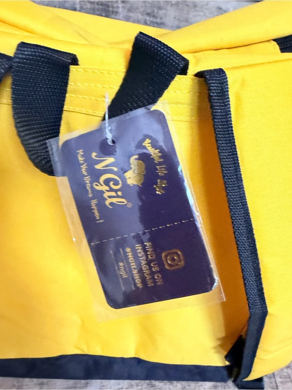 Ngil bright yellow